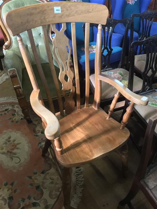 Beech lathe back armchair(-)